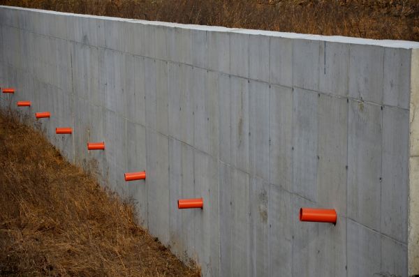 Cement Wall Pouring in Snohomish