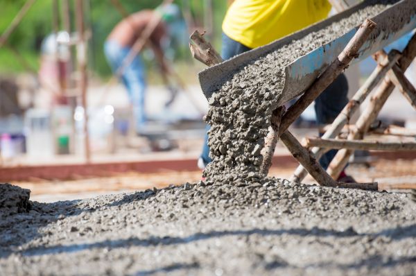 Backyard Concrete Pouring in Snohomish