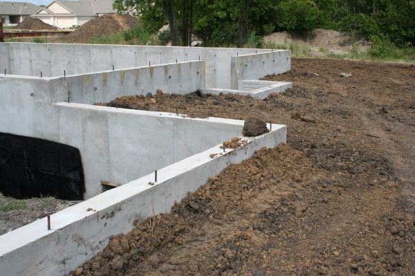 Foundation Wall Installation in Snohomish
