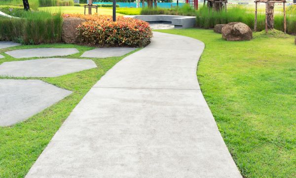 Concrete Sidewalk Installation in Snohomish